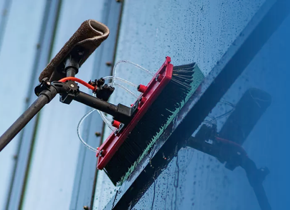 Water Fed Technology for cleaning windows and facades